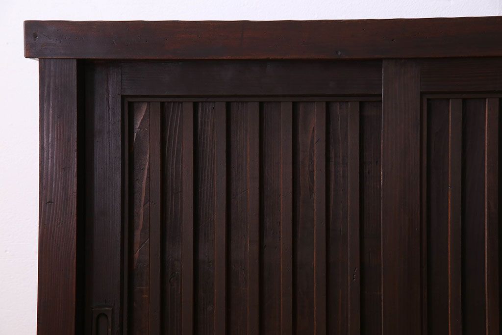 アンティーク家具　明治期　六尺　縦桟四枚引き戸　収納箪笥サイドボード(水屋箪笥)(2)