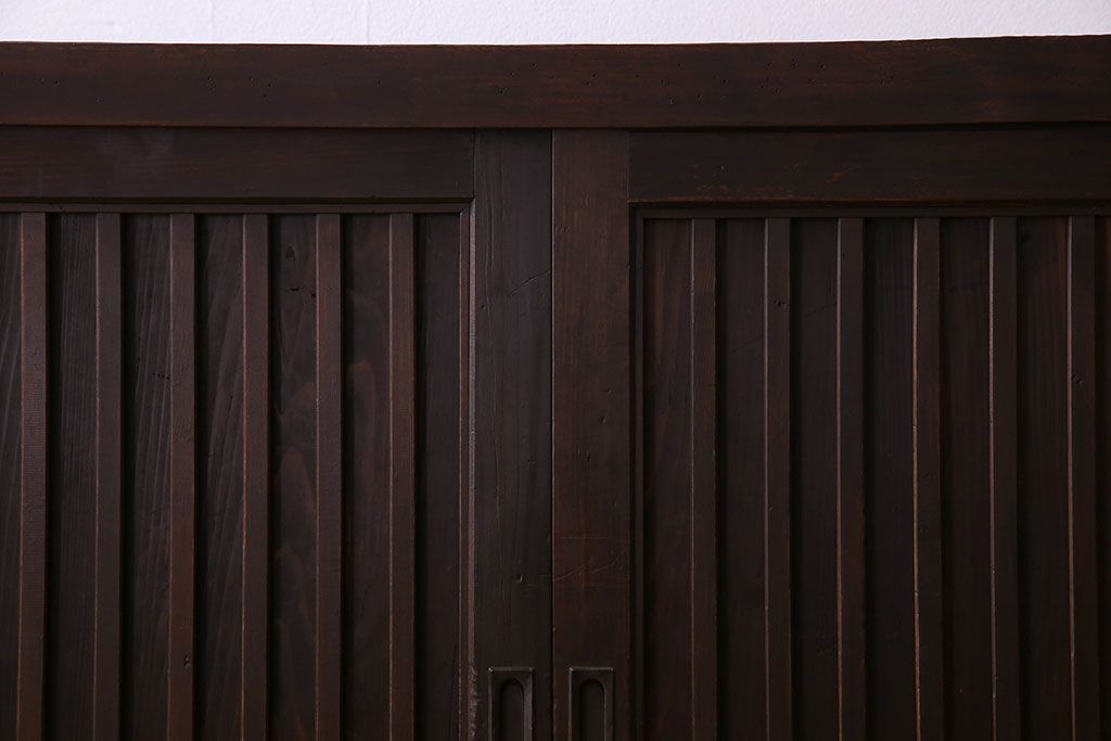 アンティーク家具　明治期　六尺　縦桟四枚引き戸　収納箪笥サイドボード(水屋箪笥)(2)