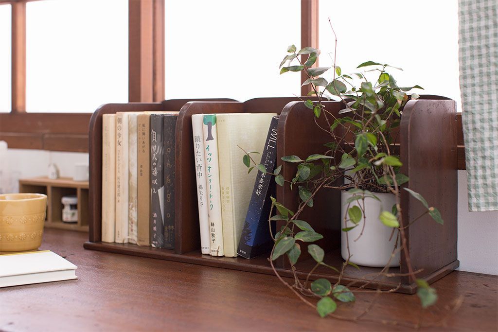 アンティーク雑貨　昭和レトロ　古い木のアンティーク本立て