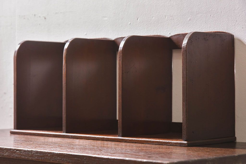 アンティーク雑貨　昭和レトロ　古い木のアンティーク本立て