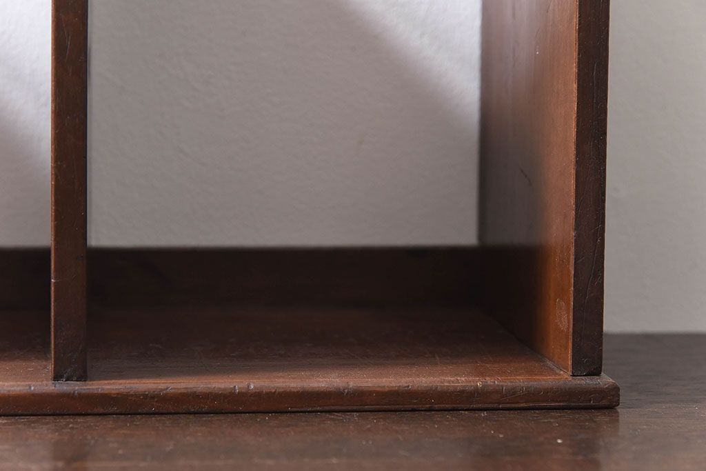 アンティーク雑貨　昭和レトロ　古い木のアンティーク本立て