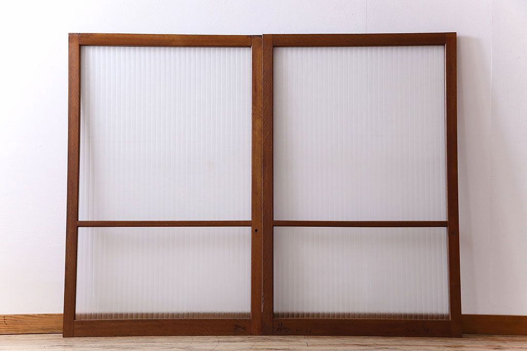 アンティーク　レトロな古い木味の銀モールガラス入り引き戸2枚セット(窓)(2)