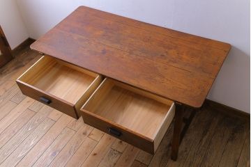 アンティーク家具　アンティーク　古い木製のシンプルな作業台(平机・テーブル)