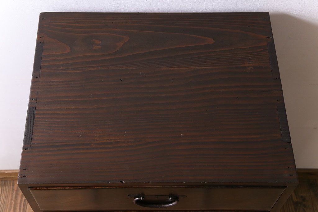 アンティーク家具　前面欅材　大正期　古い木の上質な縦型引き出し　アンティーク