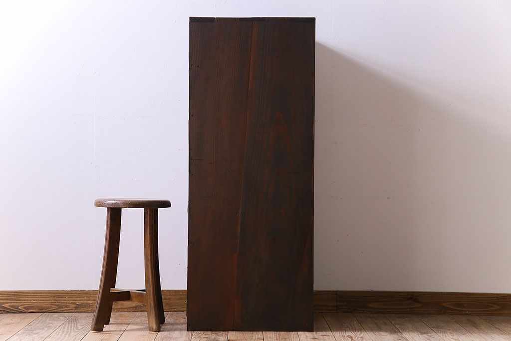 アンティーク家具　前面欅材　大正期　古い木の上質な縦型引き出し　アンティーク