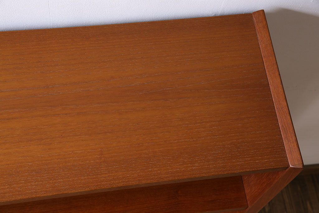 ヴィンテージ家具　北欧ビンテージ　ガラス引き戸付き!収納棚