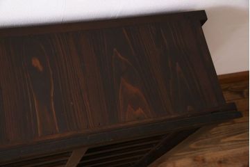 アンティーク家具　古民具・骨董　五尺　四枚引き戸の収納箪笥ローボード(水屋箪笥)(2)