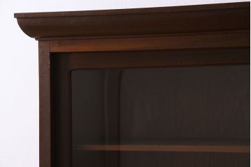 アンティーク家具　ナラ材製!ガラス引き戸の上品なアンティーク飾り棚(ディスプレイ棚)