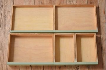 レトロ家具　和製アンティーク　レトロなペイントデンタルキャビネット