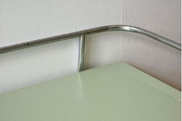 レトロ家具　和製アンティーク　レトロなペイントデンタルキャビネット