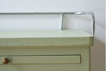 レトロ家具　和製アンティーク　レトロなペイントデンタルキャビネット