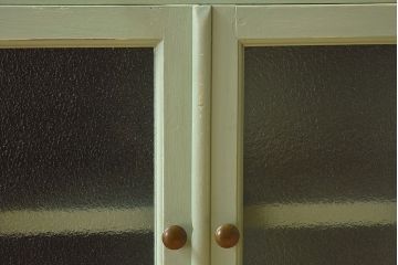 レトロ家具　和製アンティーク　レトロなペイントデンタルキャビネット