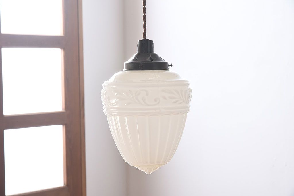 和製アンティーク　すずらん型レトロな吊り下げ照明