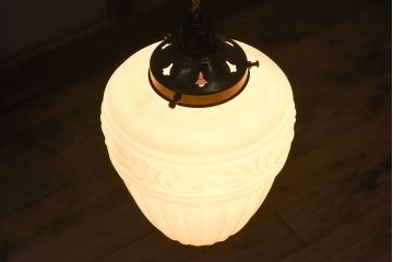 和製アンティーク　すずらん型レトロな吊り下げ照明