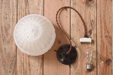 和製アンティーク　すずらん型レトロな吊り下げ照明