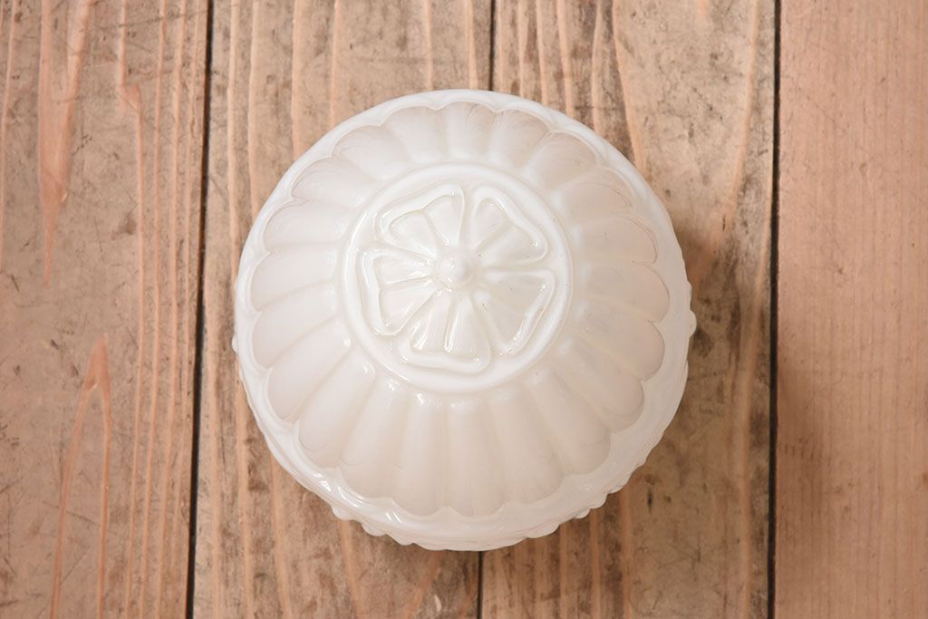 和製アンティーク　すずらん型レトロな吊り下げ照明