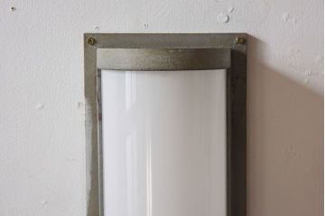 アンティーク　シャビーな壁付け照明カバー(シェード)