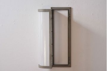 アンティーク　シャビーな壁付け照明カバー(シェード)