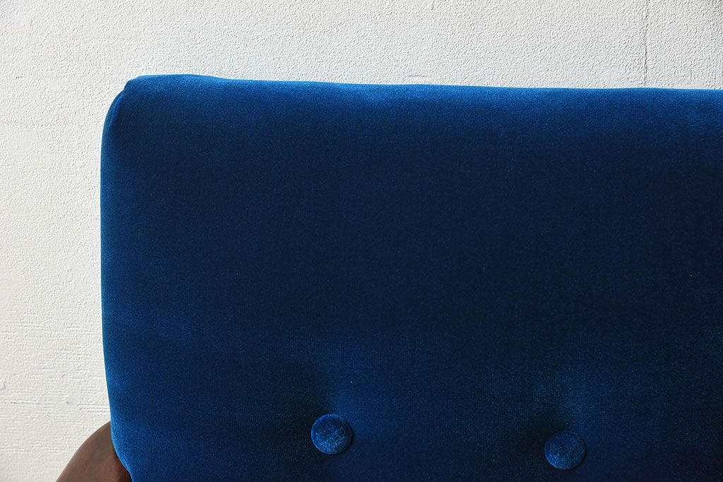 レトロ家具　レトロデザイン　おしゃれな一人掛けアンティークアームソファ