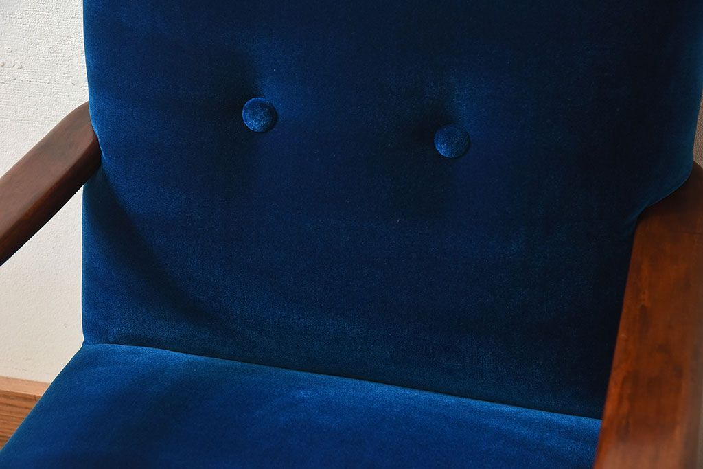 レトロ家具　レトロデザイン　おしゃれな一人掛けアンティークアームソファ