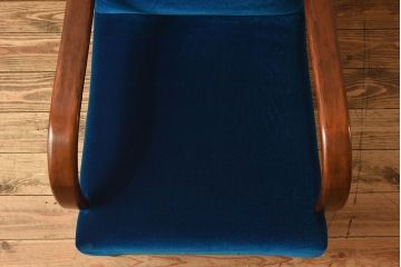 レトロ家具　レトロデザイン　おしゃれな一人掛けアンティークアームソファ