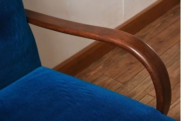 レトロ家具　レトロデザイン　おしゃれな一人掛けアンティークアームソファ