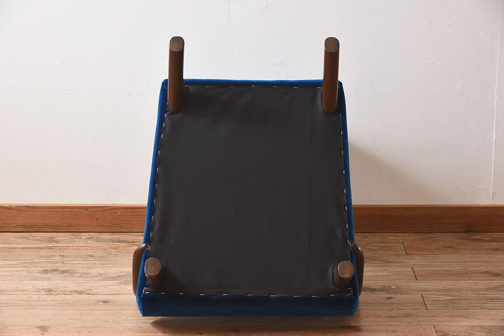 レトロ家具　レトロデザイン　おしゃれな一人掛けアンティークアームソファ