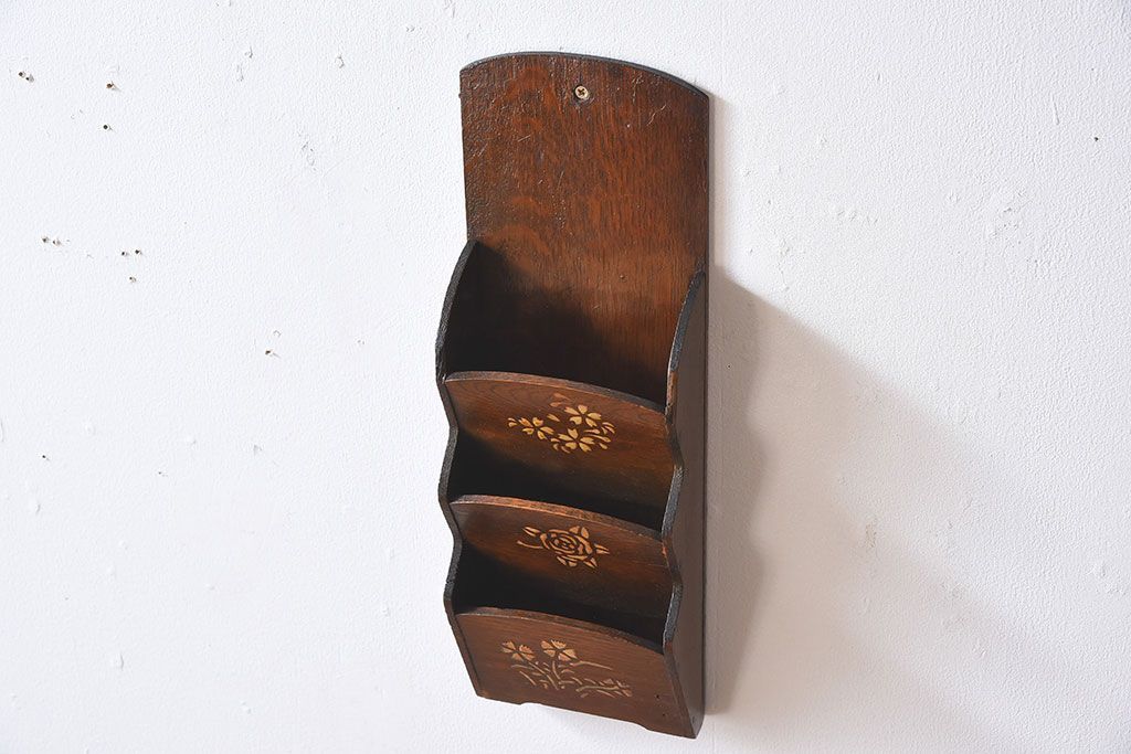 アンティーク雑貨 和製アンティーク 上品な古いナラ材の小振りな3段レターラック(壁掛け収納棚・状差し)