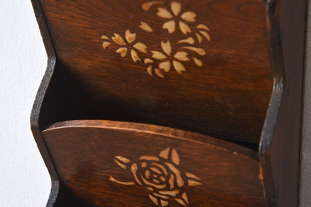 アンティーク雑貨 和製アンティーク 上品な古いナラ材の小振りな3段レターラック(壁掛け収納棚・状差し)