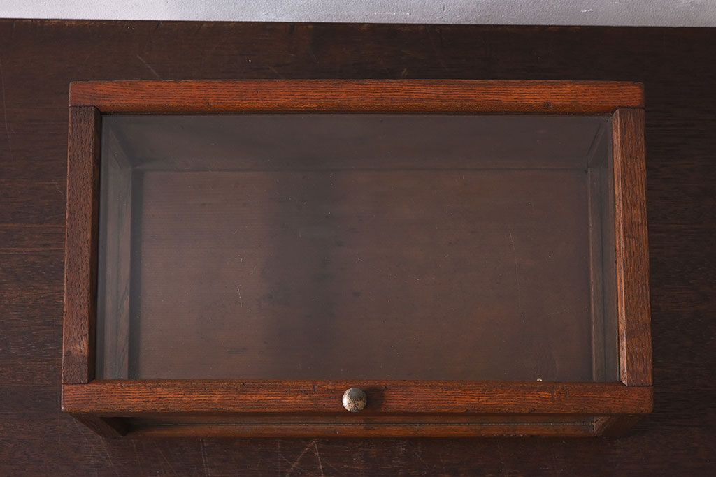 アンティーク雑貨　木製フレーム　レトロデザイン　小さなアンティークガラスケース(1)