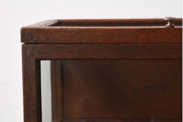 アンティーク雑貨　木製フレーム　レトロデザイン　小さなアンティークガラスケース(1)