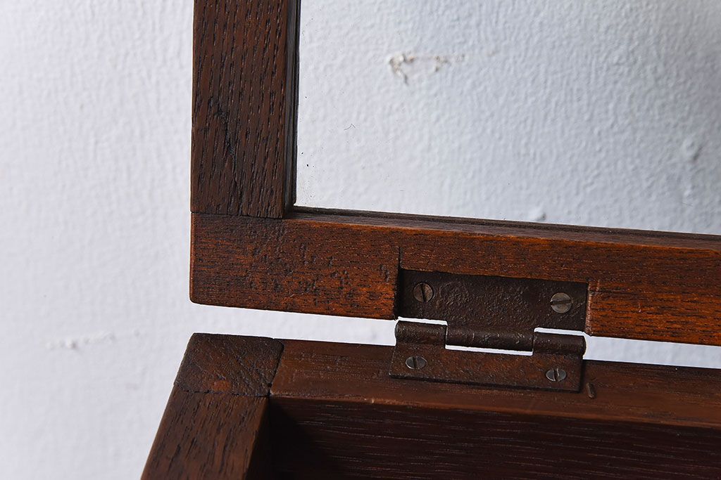 アンティーク雑貨　木製フレーム　レトロデザイン　小さなアンティークガラスケース(1)