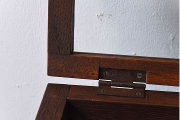 アンティーク雑貨　木製フレーム　レトロデザイン　小さなアンティークガラスケース(1)