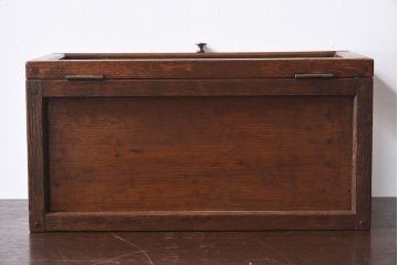 アンティーク雑貨　木製フレーム　レトロデザイン　小さなアンティークガラスケース(1)