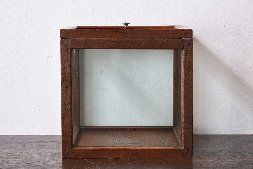 アンティーク雑貨　木製フレーム　レトロデザイン　小さなアンティークガラスケース(2)