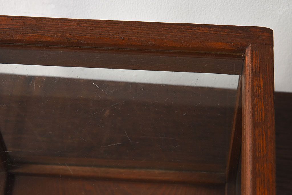 アンティーク雑貨　木製フレーム　レトロデザイン　小さなアンティークガラスケース(2)