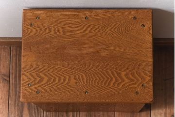 中古　楡材　学校の角スツール(1)