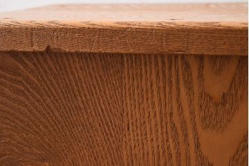 中古　楡材　学校の角スツール(1)