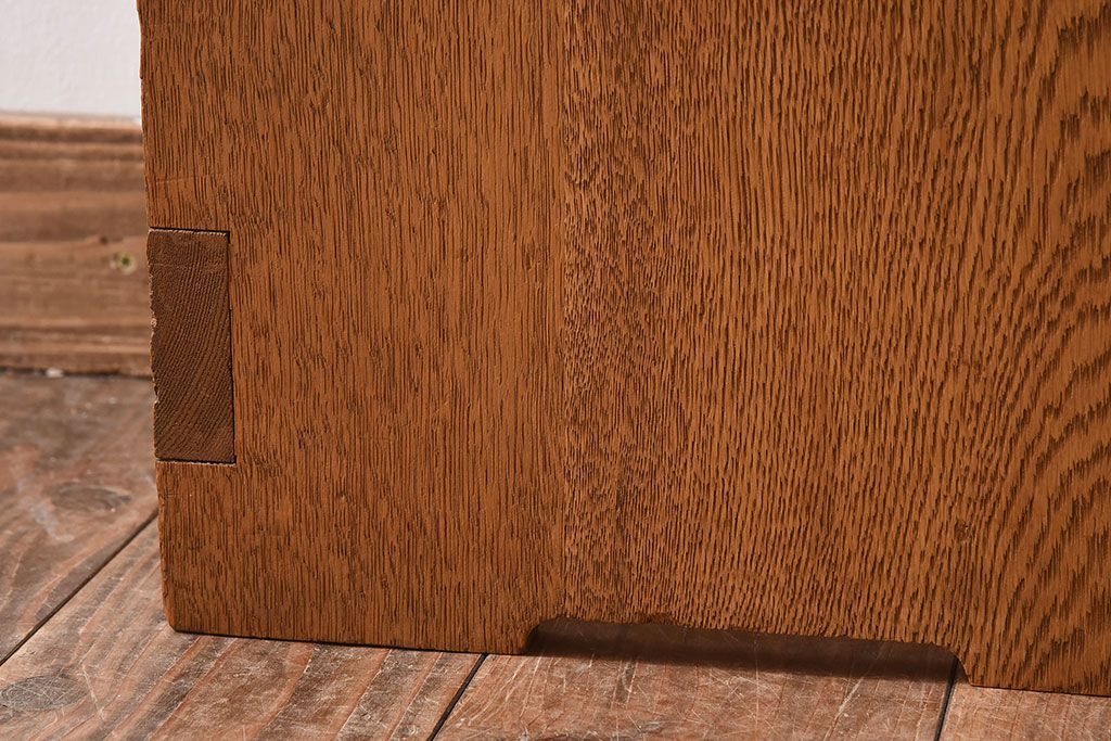 中古　楡材　学校の角スツール(3)