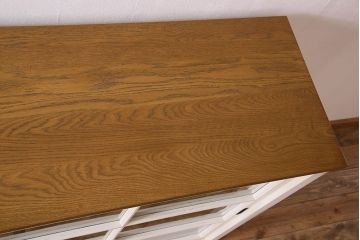 レトロ家具　レトロデザイン　アンティークペイント!クリアガラス引き戸の収納棚(戸棚)