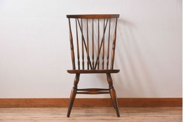 中古家具　キツツキマーク　飛騨産業　ナラ材のウィンザーチェア(ウインザーチェア)