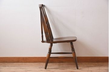 中古家具　キツツキマーク　飛騨産業　ナラ材のウィンザーチェア(ウインザーチェア)