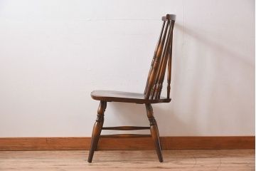 中古家具　キツツキマーク　飛騨産業　ナラ材のウィンザーチェア(ウインザーチェア)