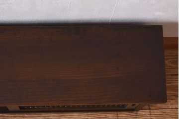 アンティーク家具　欅材天板付き!チェッカーガラス引き戸の小さなアンティークローボード