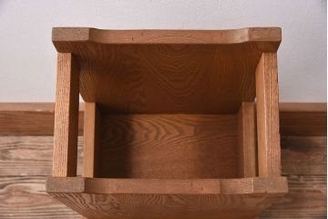 中古家具　楡材　学校の角スツール(2)