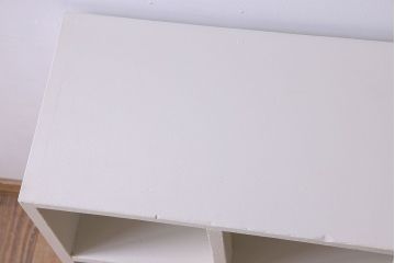 レトロ家具　アンティーク　ペイント　小ぶりサイズ!シンプルでレトロなマス目棚(収納棚、飾り棚)