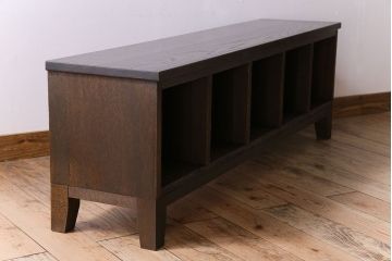 アンティーク家具　脚付き!古い木のアンティークマス目ローボード(収納棚、飾り棚)