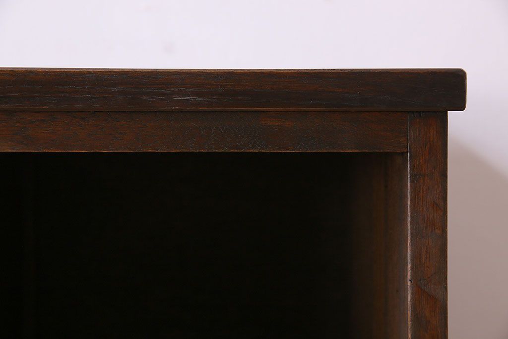 アンティーク家具　脚付き!古い木のアンティークマス目ローボード(収納棚、飾り棚)