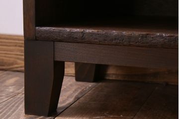 アンティーク家具　脚付き!古い木のアンティークマス目ローボード(収納棚、飾り棚)