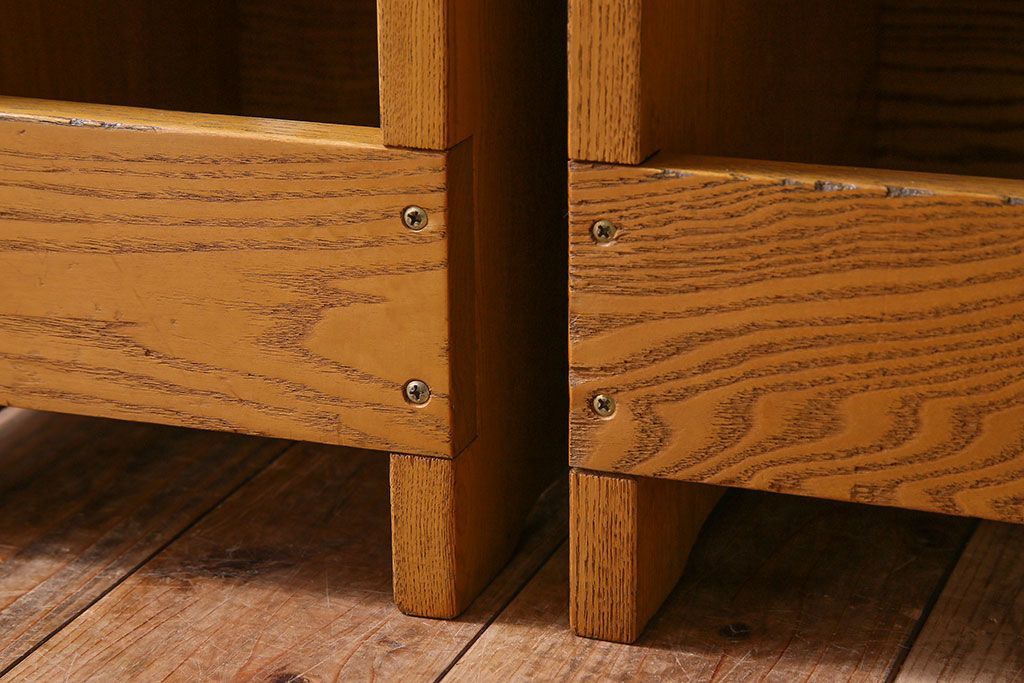 中古　楡材　学校の角スツール2脚セット(1)